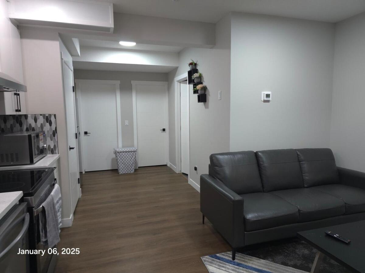 Lovely In Northwest Apartment *