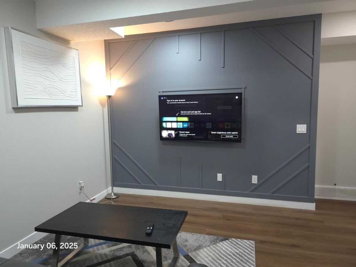 Apartment Lovely In Northwest Calgary