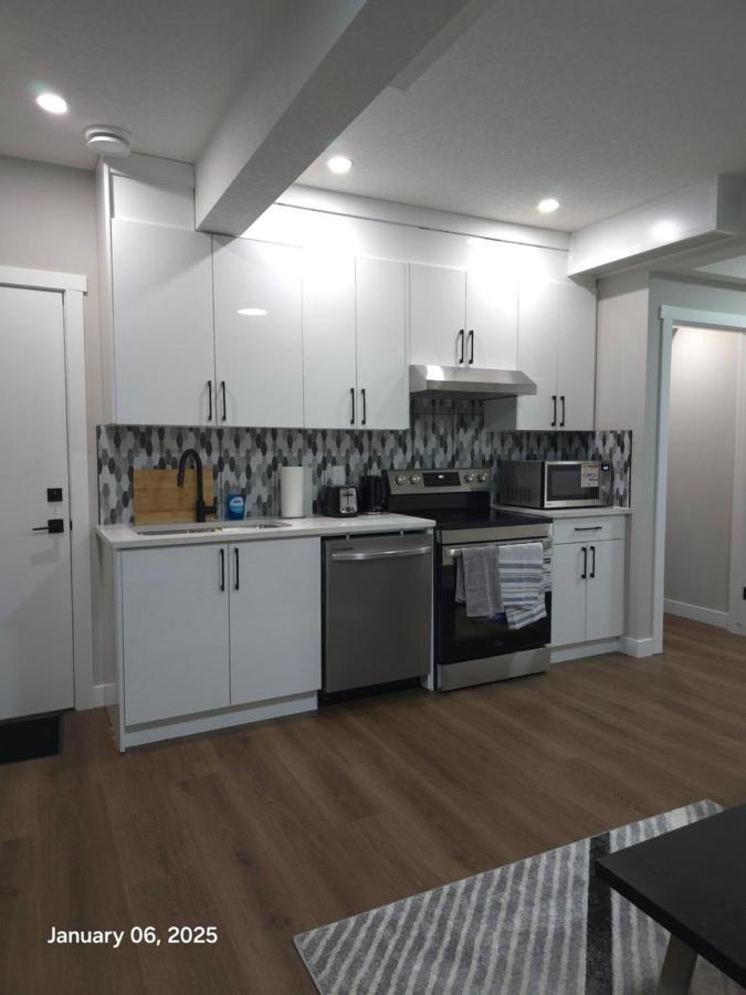 Lovely In Northwest Apartment *