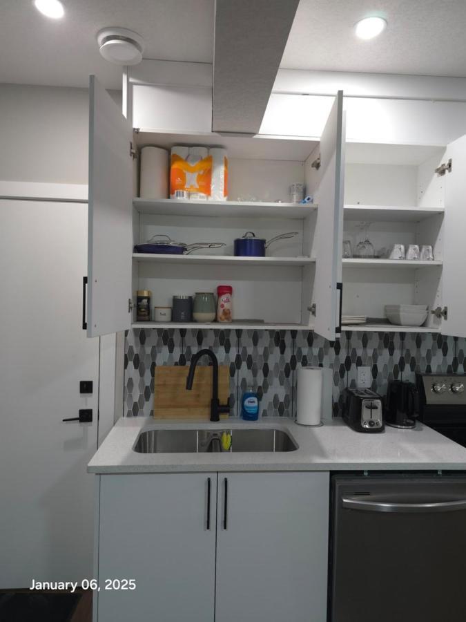 Apartment Lovely In Northwest Calgary